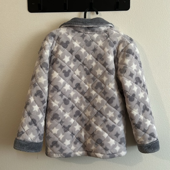 Disney Youth Size: 10(140/70) Quilted Fleece 4 Button Gray/White EUC Jacket. - Picture 6 of 10